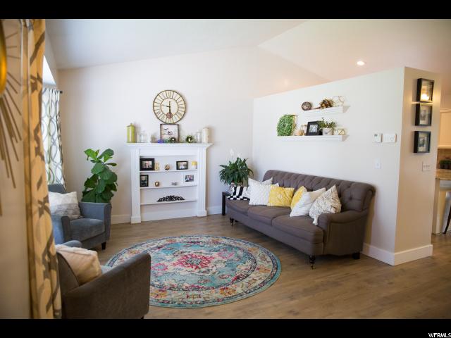 586 S 875 E, Layton, UT 84041 — photo 4