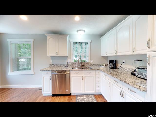 352 E 300 S, Centerville, UT 84014 — photo 9