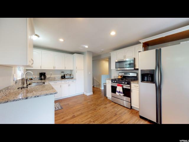 352 E 300 S, Centerville, UT 84014 — photo 8