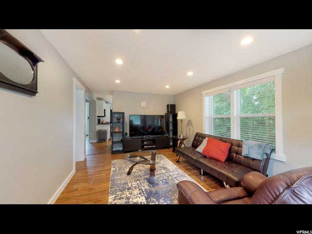 352 E 300 S, Centerville, UT 84014 — photo 10
