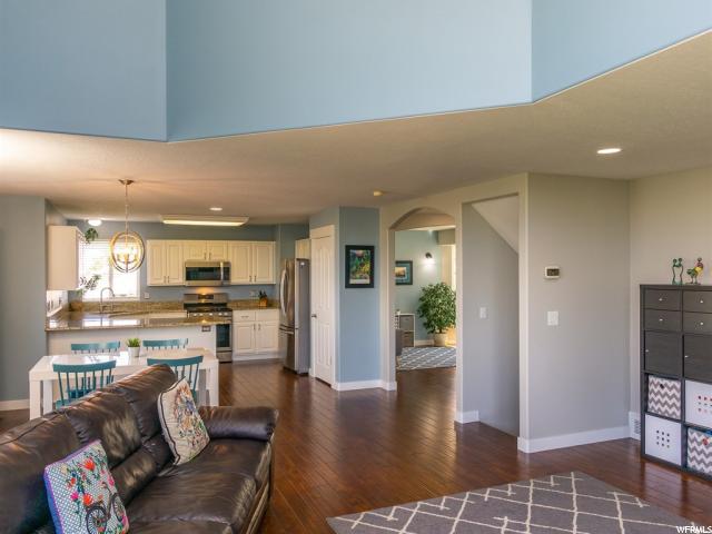 427 S Simoron Dr E, Ogden, UT 84404 — photo 7