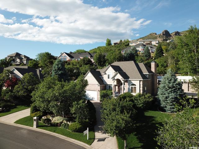 124 N Twin Peaks Dr E, Layton, UT 84040 — photo 3