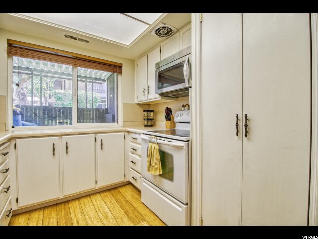 341 E Peach Ln, Bountiful, UT 84010 — photo 12