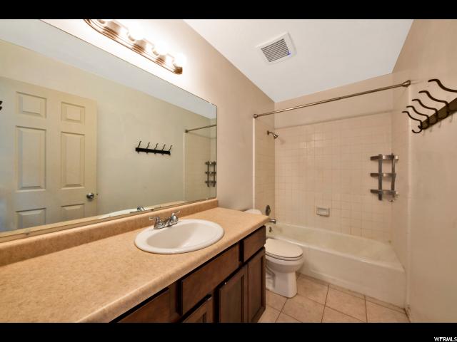 868 E 575 N, Layton, UT 84041 — photo 10