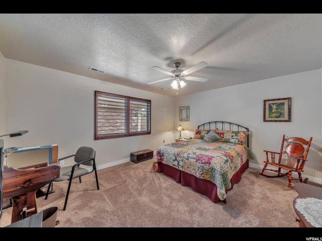 822 E 200 S, Layton, UT 84041 — photo 10