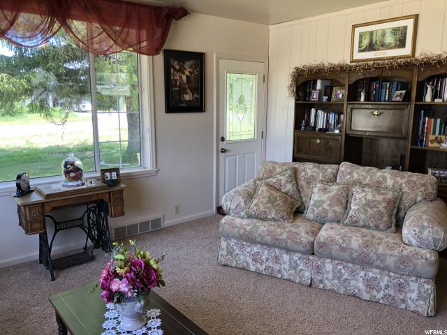 211 S 300 E, Levan, UT 84639 — photo 9