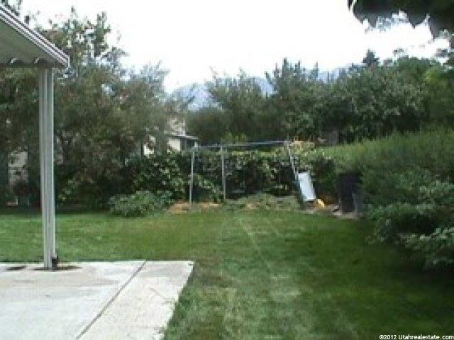 566 Howard Dr, Sandy, UT 84070 — photo 2