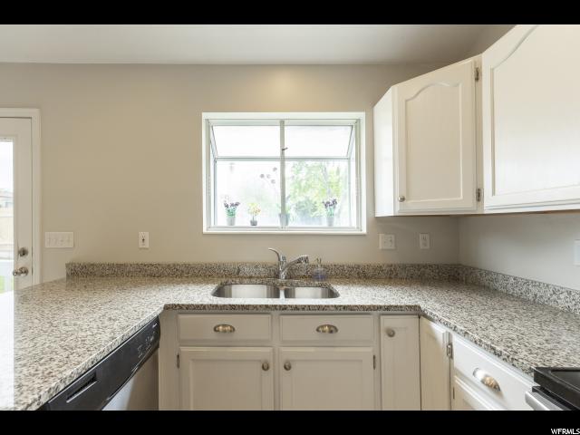 2190 N 1075 E, Layton, UT 84040 — photo 9