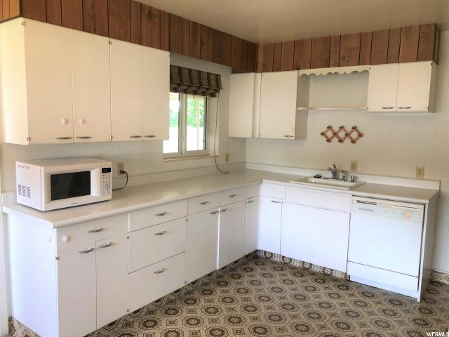 5507 S 2425 W, Roy, UT 84067 — photo 2