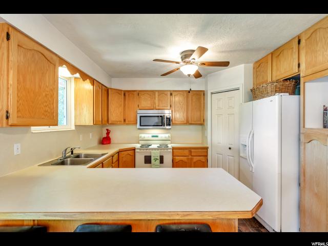 651 W 1060 N, Clinton, UT 84015 — photo 9