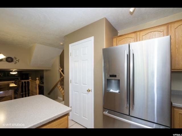 7922 S Harvel Dr E, Sandy, UT 84070 — photo 4