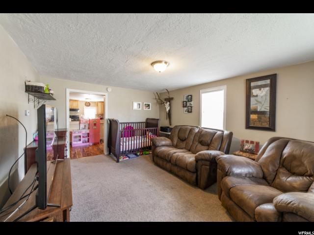 876 S 1000 E, Clearfield, UT 84015 — photo 7