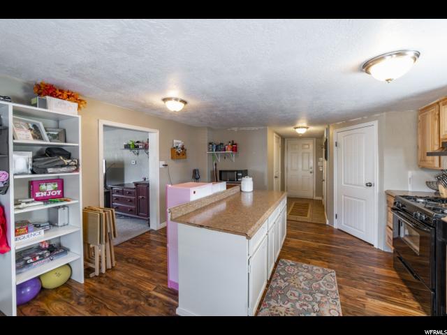 876 S 1000 E, Clearfield, UT 84015 — photo 12