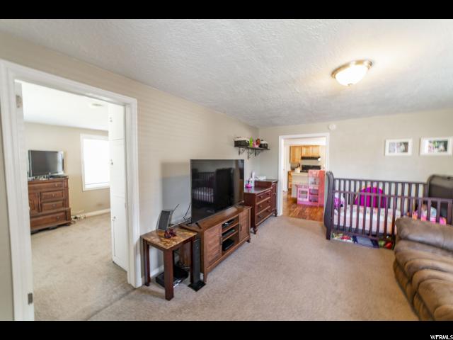 876 S 1000 E, Clearfield, UT 84015 — photo 6