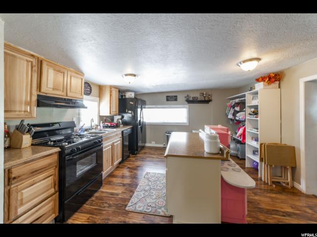 876 S 1000 E, Clearfield, UT 84015 — photo 10