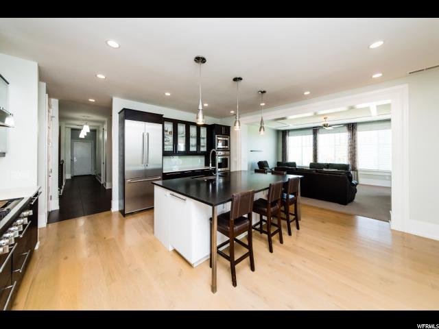 919 S Grandview, Providence, UT 84332 — photo 2