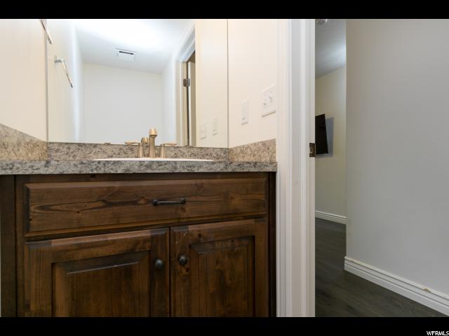 3186 N Whitetail Dr E, Layton, UT 84040 — photo 2