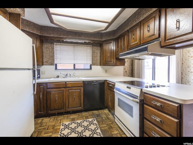 2531 E 1900 N, Layton, UT 84040 — photo 9