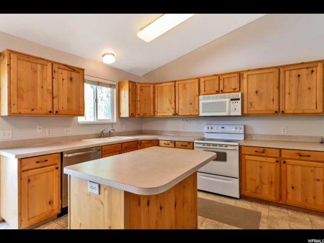 1207 N 780 W, Clinton, UT 84015 — photo 3