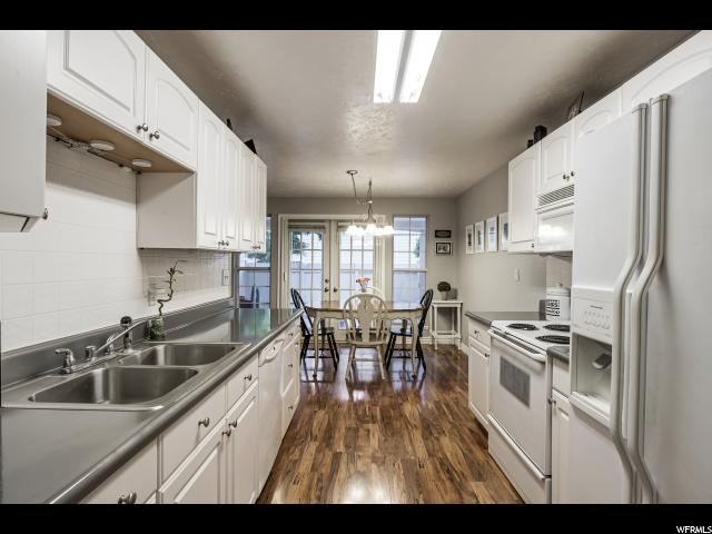 980 N Brookfield Ln, Centerville, UT 84014 — photo 6