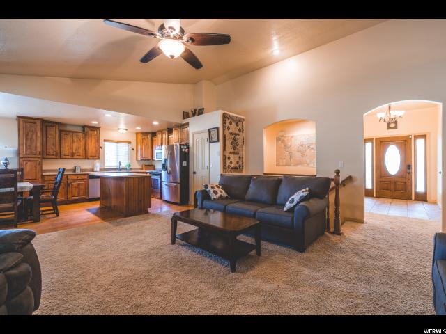 1055 S 1650 E, Clearfield, UT 84015 — photo 4