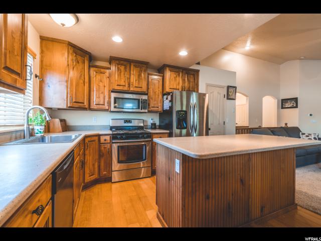 1055 S 1650 E, Clearfield, UT 84015 — photo 8