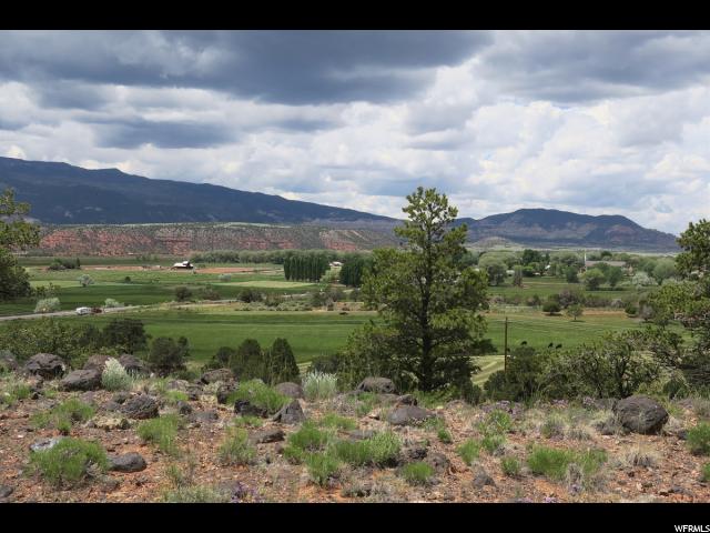 515 N 600 St E, Torrey, UT 84775 — photo 8