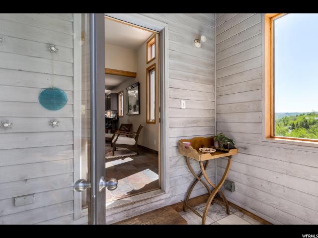 8657 Gorgoza Dr, Park City, UT 84098 — photo 2