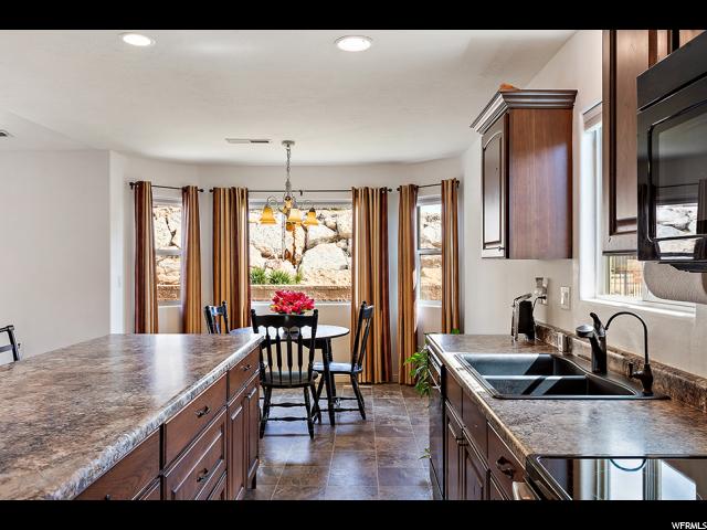 377 E 860 N, Hurricane, UT 84737 — photo 9