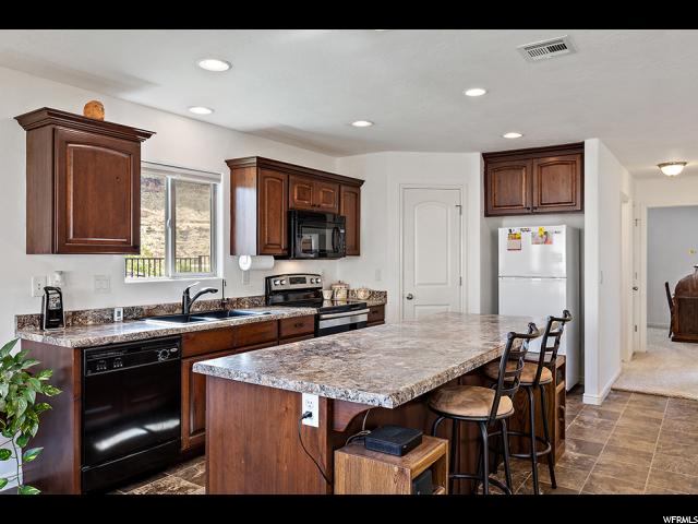 377 E 860 N, Hurricane, UT 84737 — photo 7