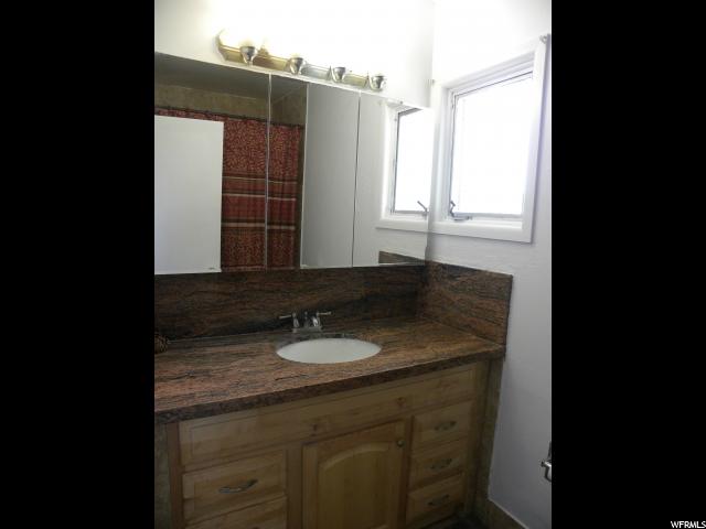121 N 100 W, Hyrum, UT 84319 — photo 8
