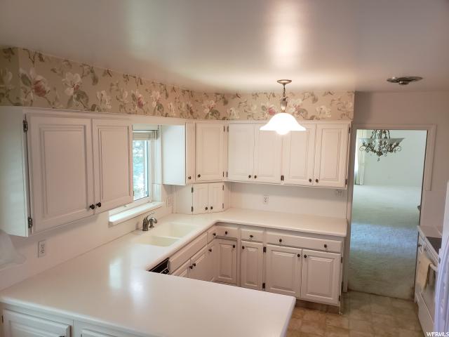 975 N 400 St E, Centerville, UT 84014 — photo 11
