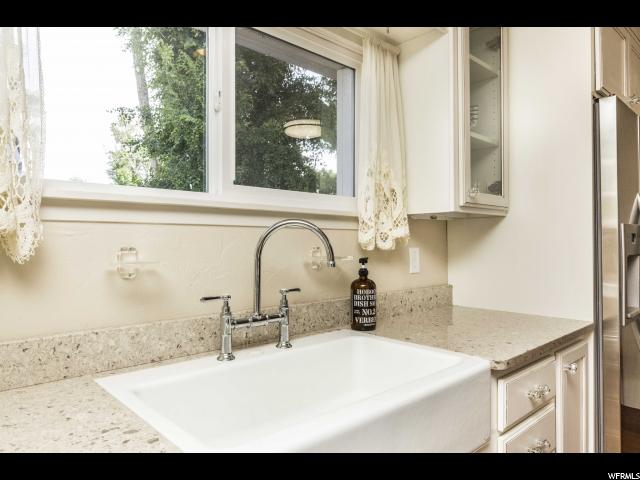 195 W 200 S, Junction, UT 84740 — photo 7