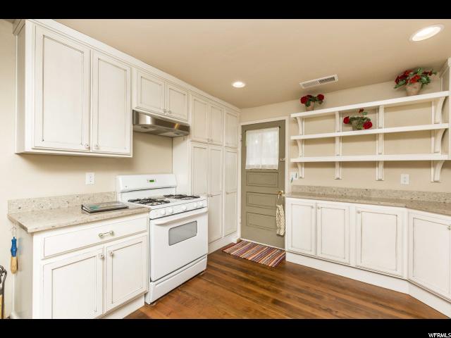 195 W 200 S, Junction, UT 84740 — photo 4