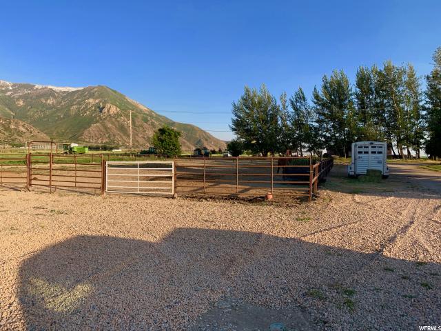 823 E Platt Ln, Mona, UT 84645 — photo 11
