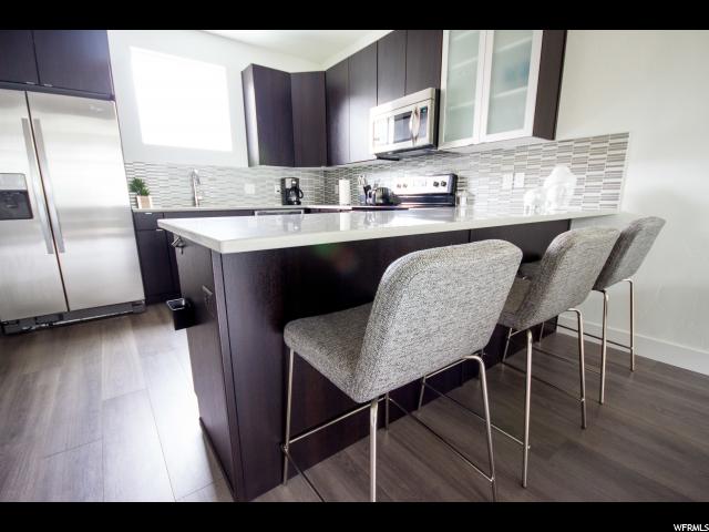 7730 Rooftop Dr, Midvale, UT 84047 — photo 2