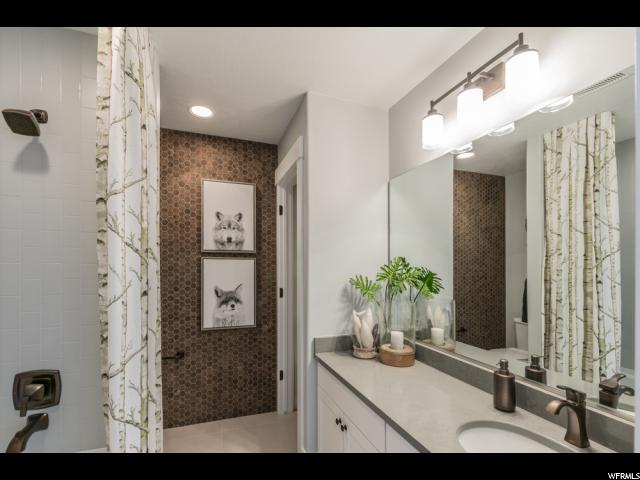 3176 N 1450 E, Layton, UT 84040 — photo 11