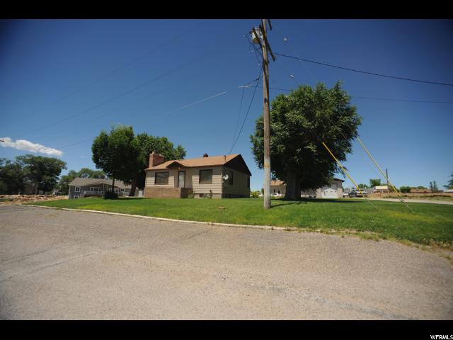 227 E 400 S, Gunnison, UT 84634 — photo 2