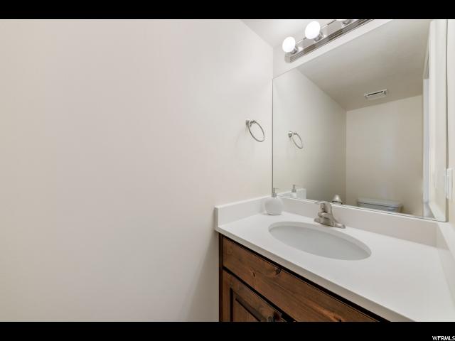 1810 E Whitetail Dr, Layton, UT 84040 — photo 5