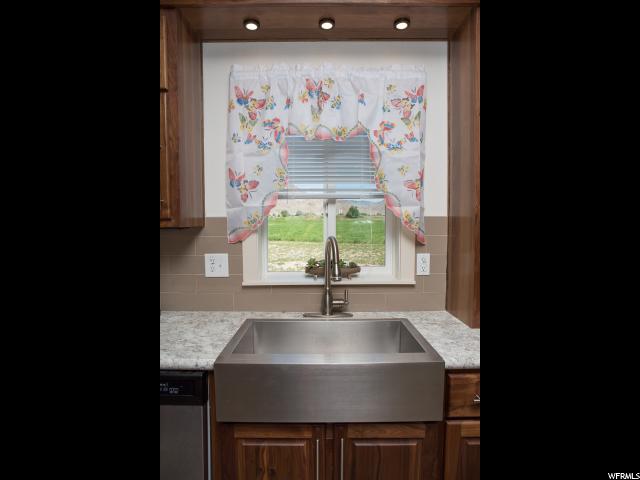 605 E Sr 258, Elsinore, UT 84724 — photo 8