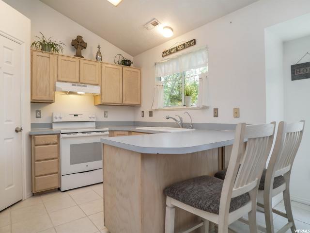 542 S 900 E, Layton, UT 84041 — photo 9