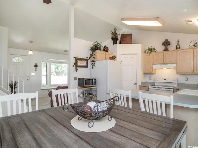 542 S 900 E, Layton, UT 84041 — photo 8