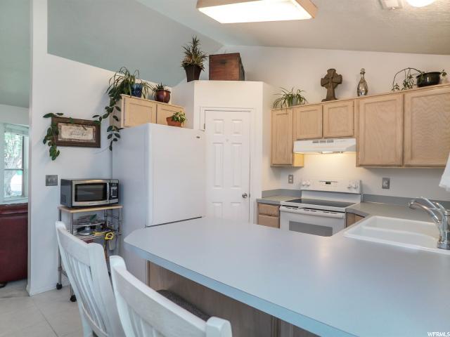 542 S 900 E, Layton, UT 84041 — photo 10