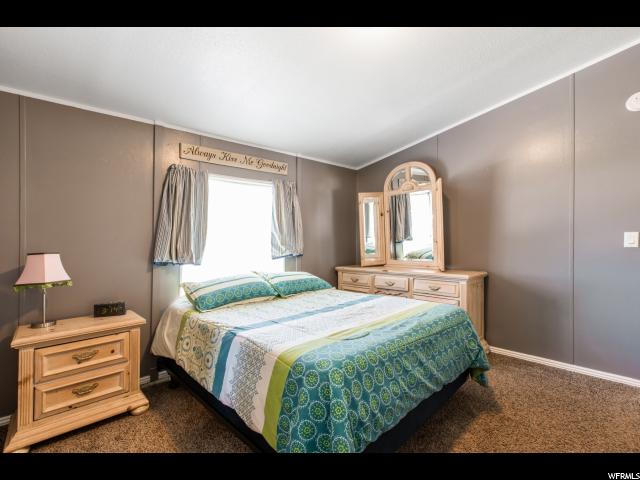402 W 1800 N, Sunset, UT 84015 — photo 11