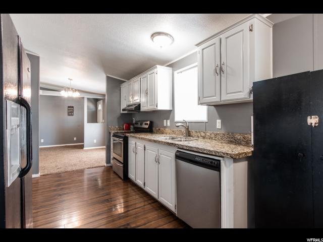 402 W 1800 N, Sunset, UT 84015 — photo 7