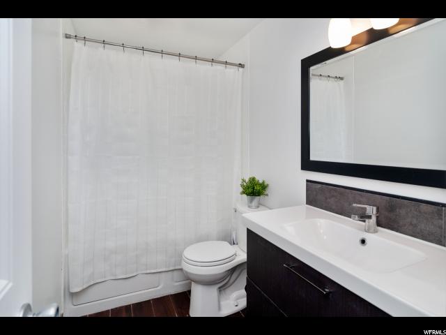 578 W 1580 N, Clinton, UT 84015 — photo 9