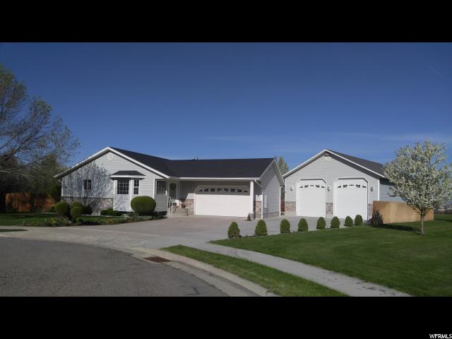 295 E Park Meadow Cir N, Hyde Park, UT 84318 — photo 2