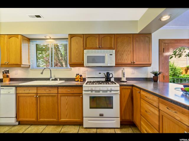 3012 E Casto Ln, Holladay, UT 84117 — photo 9