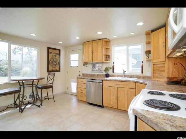 135 S 300 W, Bountiful, UT 84010 — photo 7