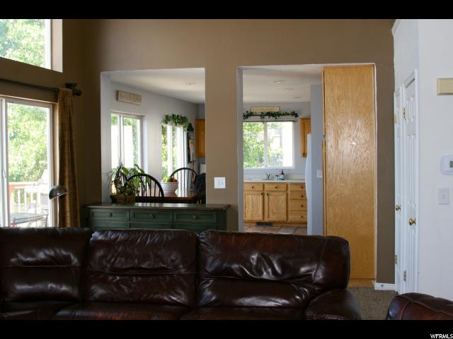 327 E Manti Dr E, Draper, UT 84020 — photo 4